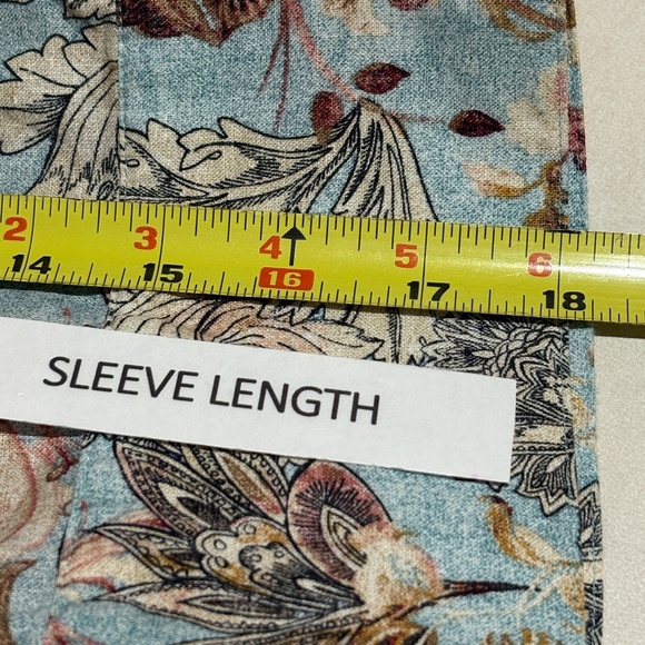 Chico's Womens Linen 3/4 Sleeve No Iron Button Shirt Sz L/ 12 Breathable Preppy - Picture 8 of 10